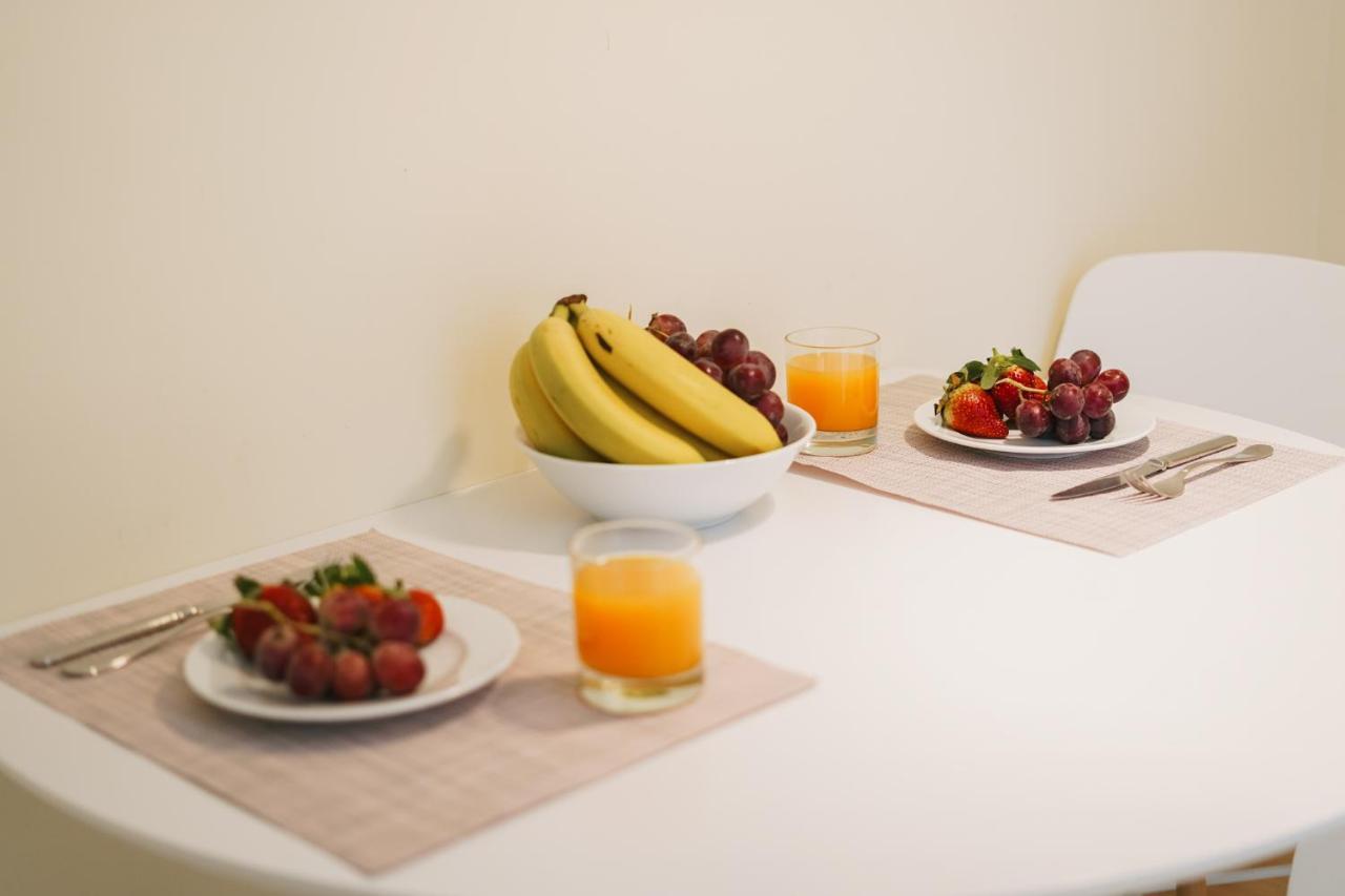 Debambu Atarazanas Aparthotel Málaga Eksteriør bilde