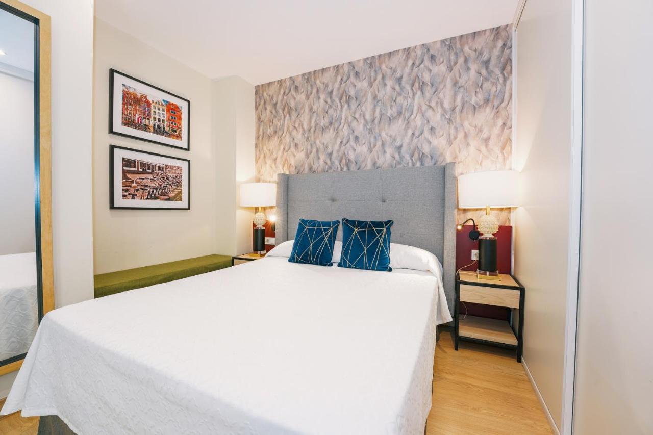 Debambu Atarazanas Aparthotel Málaga Eksteriør bilde