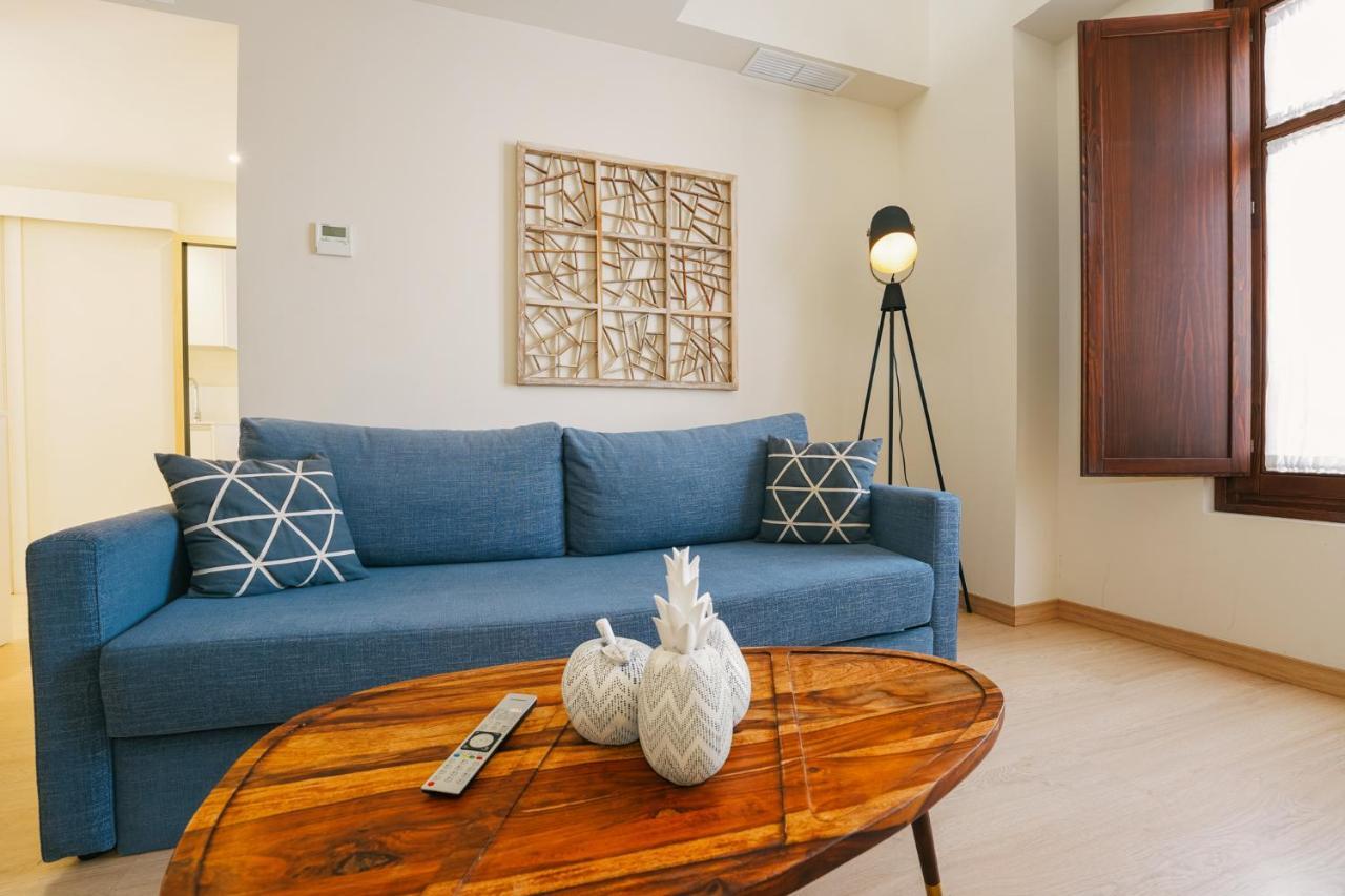 Debambu Atarazanas Aparthotel Málaga Eksteriør bilde
