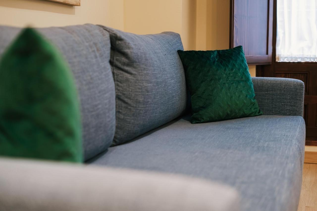 Debambu Atarazanas Aparthotel Málaga Eksteriør bilde